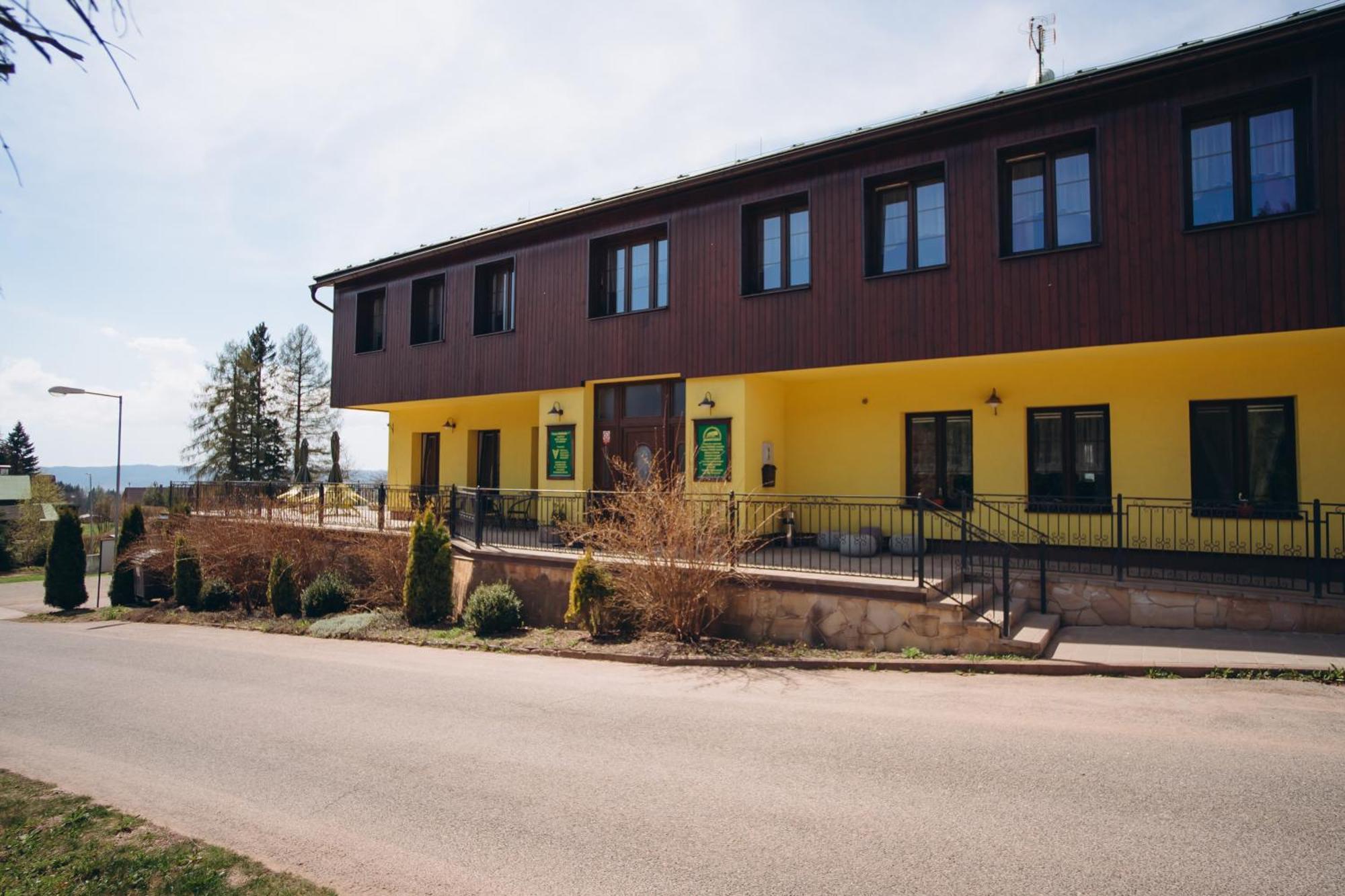Penzion Panorama Janovicky Broumov Eksteriør billede