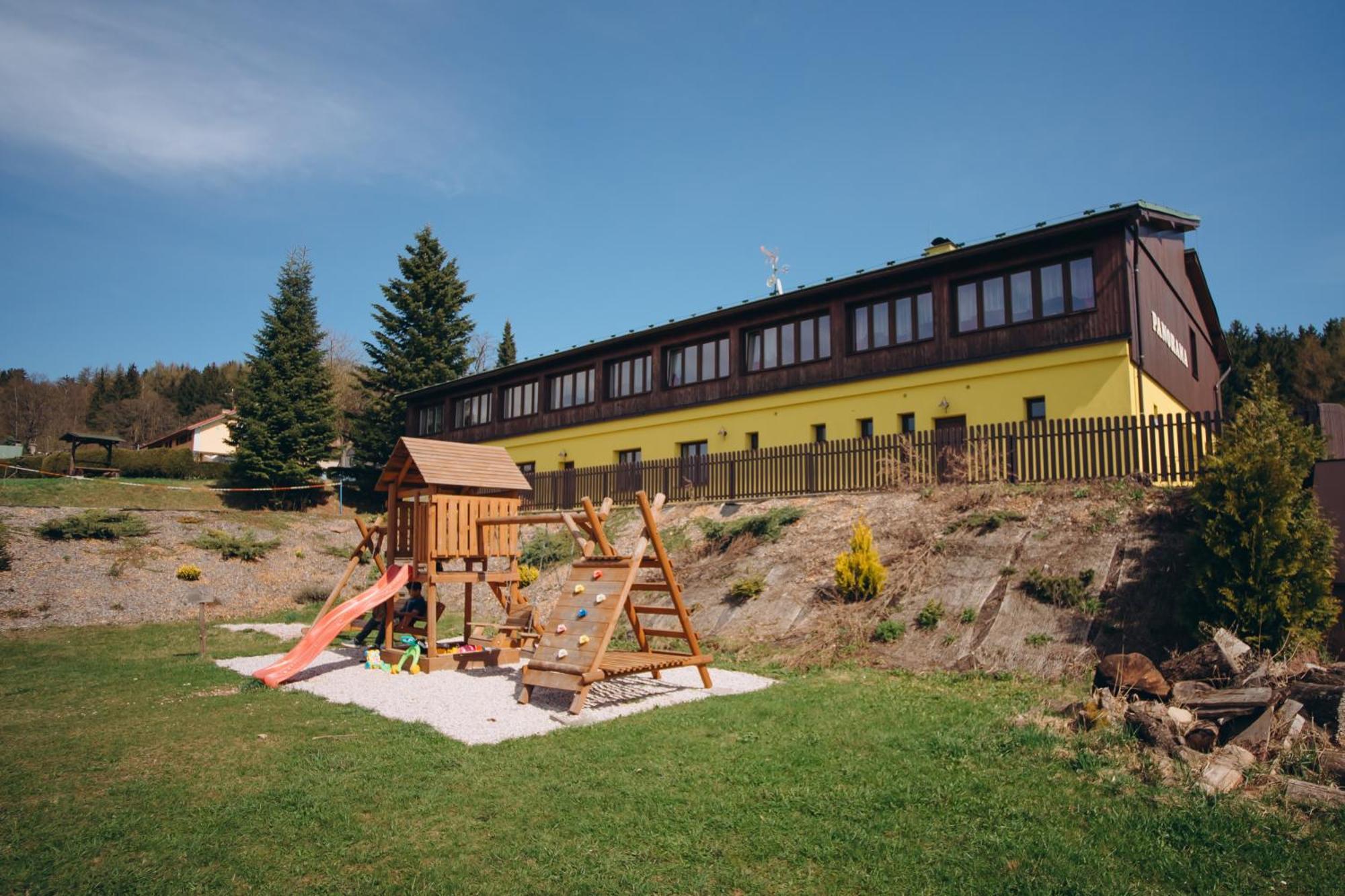 Penzion Panorama Janovicky Broumov Eksteriør billede