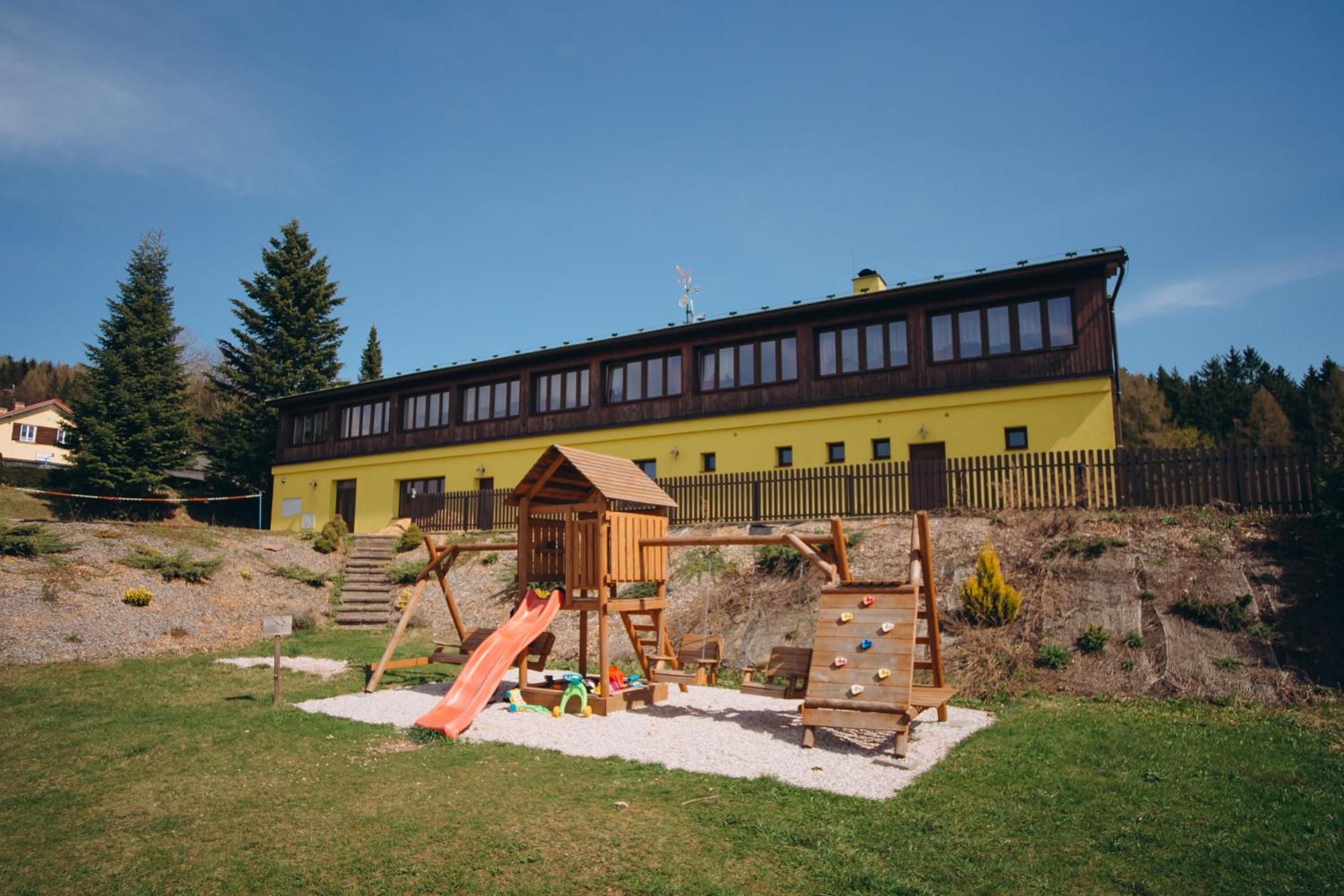 Penzion Panorama Janovicky Broumov Eksteriør billede