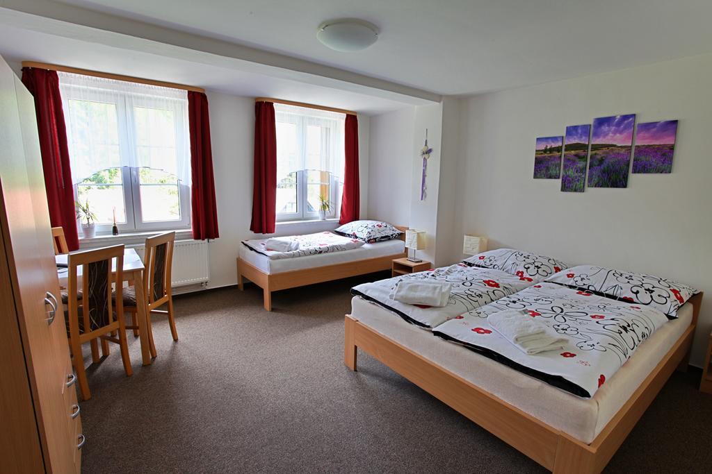 Penzion Panorama Janovicky Broumov Eksteriør billede